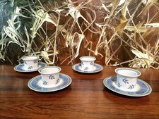 VILLEROY & BOCH Gallo Design, Switch 3 -  4 schöne Eierbecher mit Ablage