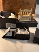 Alte Erzgebirge Uhlig Miniaturdrechslerei Puppenbühne Mit Puppen Ca 7 X 7 Cm