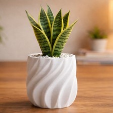 Wellenförmiger Übertopf –