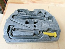 Renault Scenic 1 JA 96-03 Wagenheber Bordwerkzeug Mulde Halter Kofferraum orig