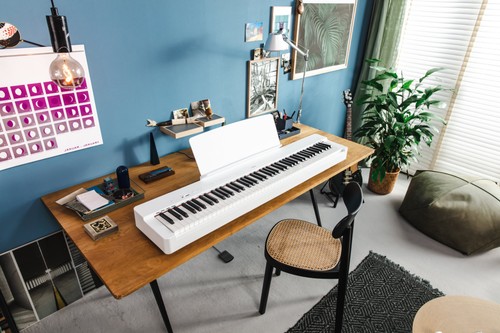Yamaha 225wh digital piano - yamaha,