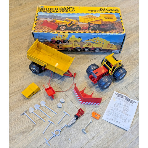Vintage 1984 revell digger - 1984,