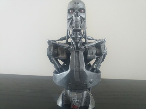 The terminator t800 - terminator,