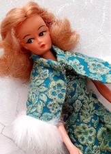 Barbie Puppe Petra Plasty