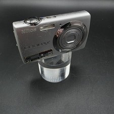 Nikon Coolpix S225