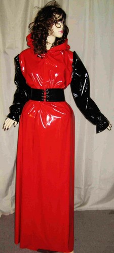 Lackkleid lang mit kapuze - lackkleid,
