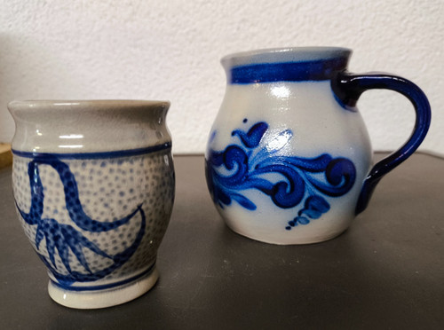 Kleiner krug mit henkel und - krug,