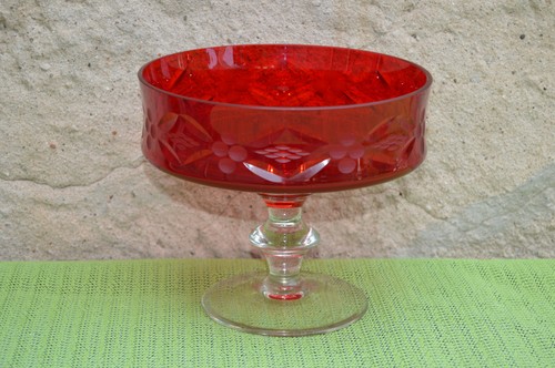 Schale rot auf stiel - rot,