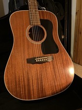 Guild D-25 USA Amber 2003