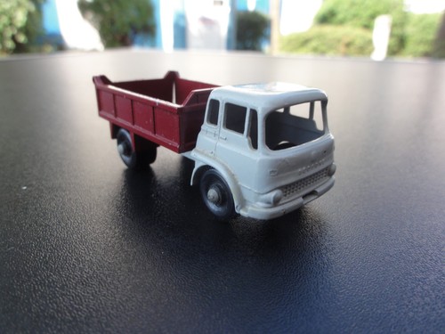 Matchbox bedford tonn tipper - bedford,