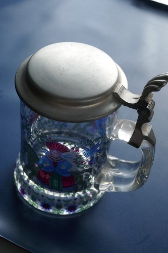 Bierkrug glas mit zinndeckel - glas,