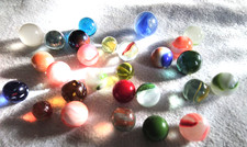 Konvolut alte Glasmurmeln Kleine Murmeln 26 Stück