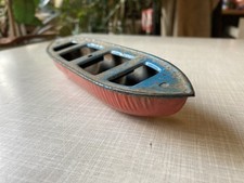 Rettungsboot (alt) - Blech - rot/blau - Rostspuren - 18 x 4 x 3 cm - bespielt