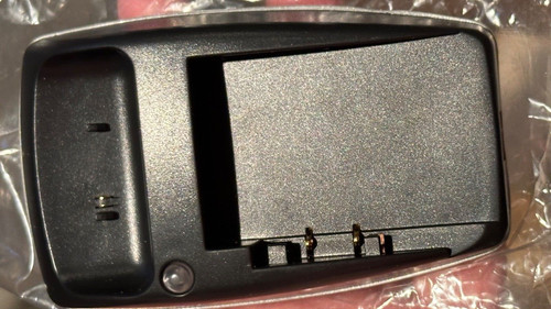 Mobile phone desktop charger