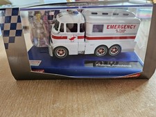 Carrera Digital 132 Ambulance mit Licht , Sound und Figur 30943