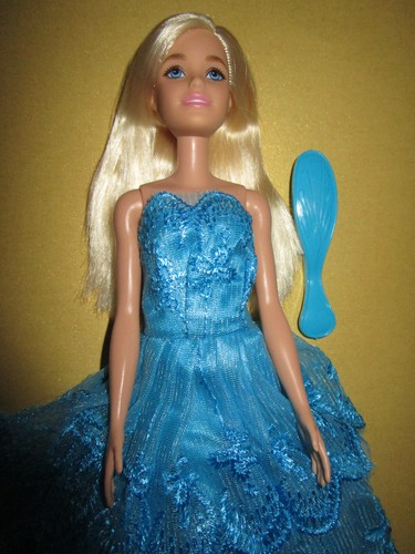 B167 attraktive blonde barbie - b167),