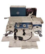 Sega Dreamcast Sammlung PAL Konsole HKT-3030 mit Controllern Light Gun in OVP