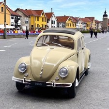 1:18 Welly VW Beetle split