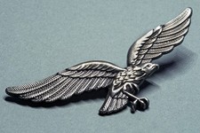 MÜTZENADLER FÜR DIE