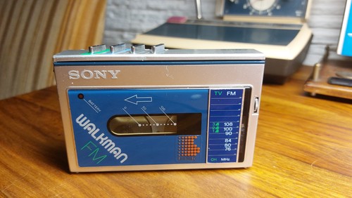 Sony f20 - sony,