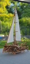 Modelschiff Holz Trimaran
