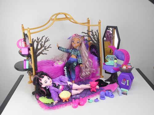 Monster high creepover party - high,