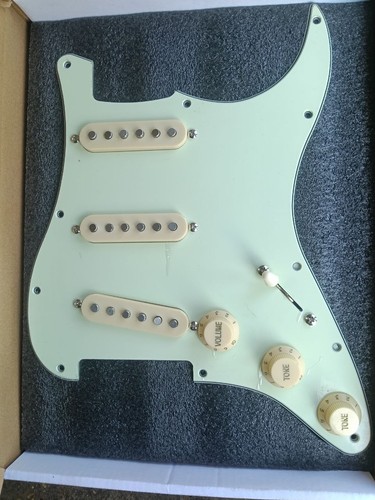 Hendrix style strat - hendrix,