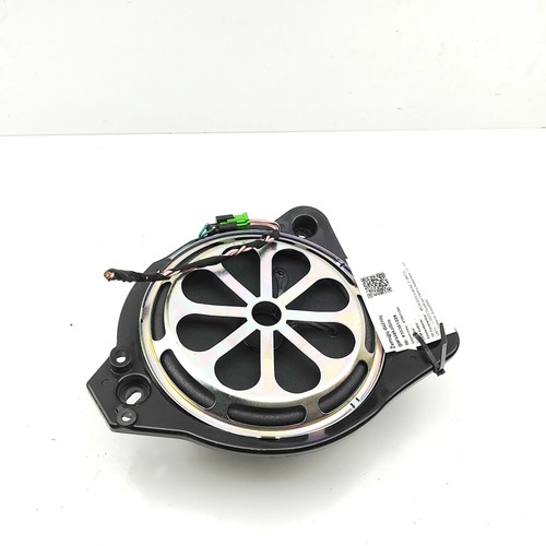 Mercedes benz w213 subwoofer - mercedes-benz,