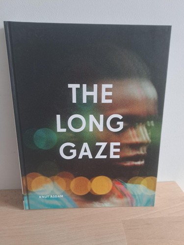 The long gaze short - the,