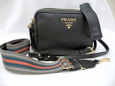 Prada Umhängetasche Camera