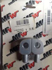 Suzuki GSXR 750, Fussrastengelenke/Sozius und Fahrer (MFW S1)