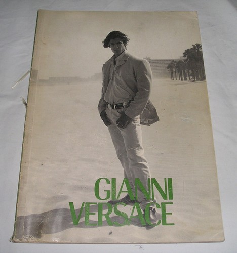 Versace magazine cat no - /,