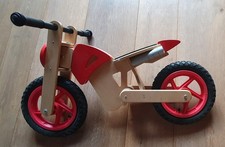 Stabiles Lauf-motor-rad aus