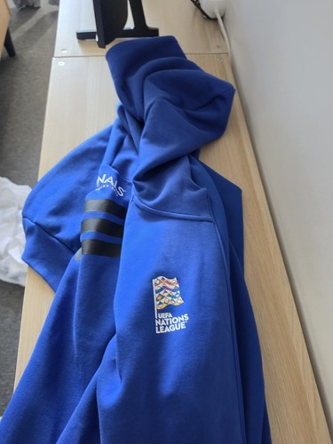 Kapuzenjacke adidas - kapuzenjacke,
