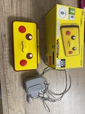 Nintendo 2DS XL Pikachu