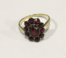 Antiker Damenring  aus Gold +  Steinbesatz + Granatschmuck + 333/8kt  - #609