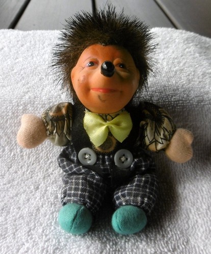 ältere mecki stoff figur - Ältere,