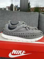 Nike Mayfly Woven 47,5 Grau Sandale 