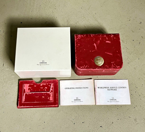 Omega box umbox booklet - box,