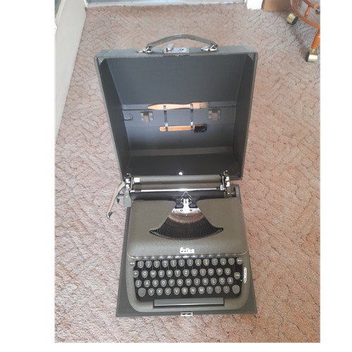 Erika schreibmaschine mit - erika,