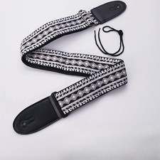 Gitarrengurte verbreitert