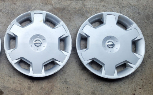 Nissan cube z12 tiida - ,