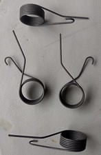 Schenkelfeder schwarz aus