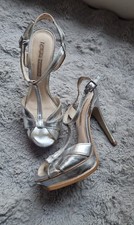 Buffalo London T-bar