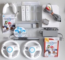 Nintendo Wii Konsole Mario Kart Pack Weiß - 2 Spieler Set + 5 Kinderspiele