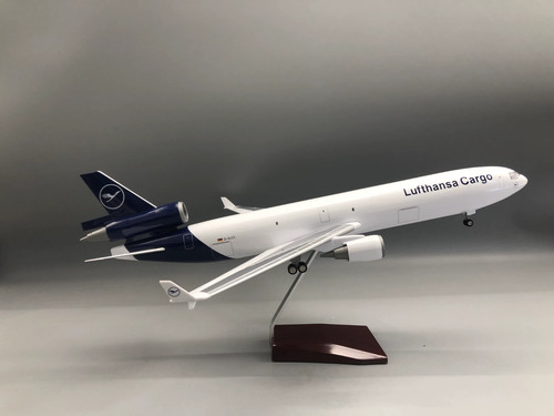 130 mcdonnell douglas md11 - douglas,