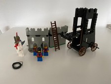 LEGO Lion Knight Castle: Siege