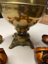 Elektrischer Samowar, mit 4