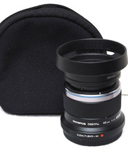 FESTBRENNWEITE OLYMPUS M.ZUIKO DIGITAL 1,8/45 "MFT" PREMIUM;