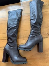 Overkneestiefel von Buffalo in